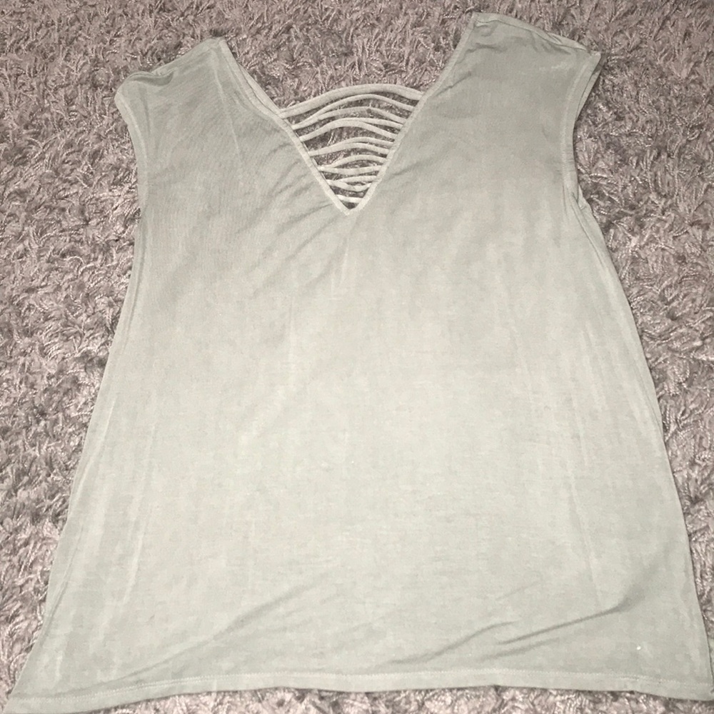 American Eagle army green tee